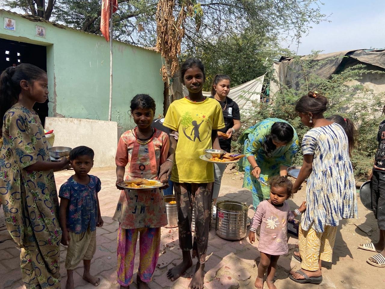 Serving at a roadside settlement